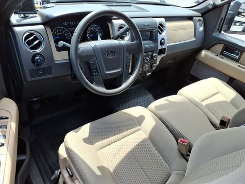 Used 2014 Ford F150 XLT w/ XLT Chrome Package AWD/4WD image 17