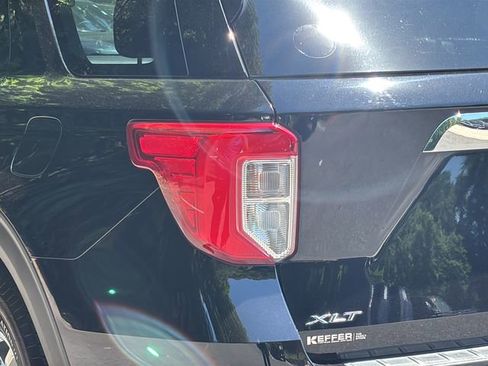 Used 2021 Ford Explorer XLT w/ Class III Trailer Tow Package AWD/4WD image 25