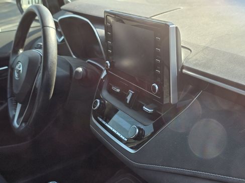 Used 2019 Toyota Corolla SE FWD image 16