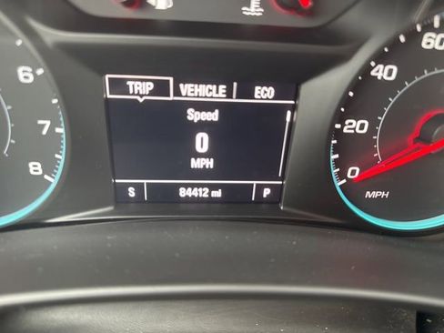 Used 2018 Chevrolet Equinox LT image 18