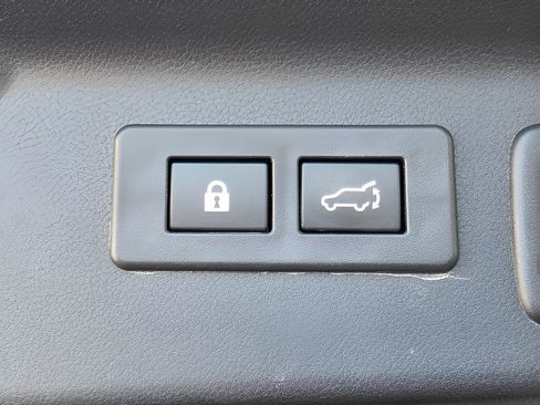 Used 2025 Subaru Forester Premium w/ Convenience Package #1 image 15