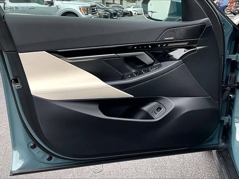 New 2024 BMW 530i 530i w/ Premium Package image 10