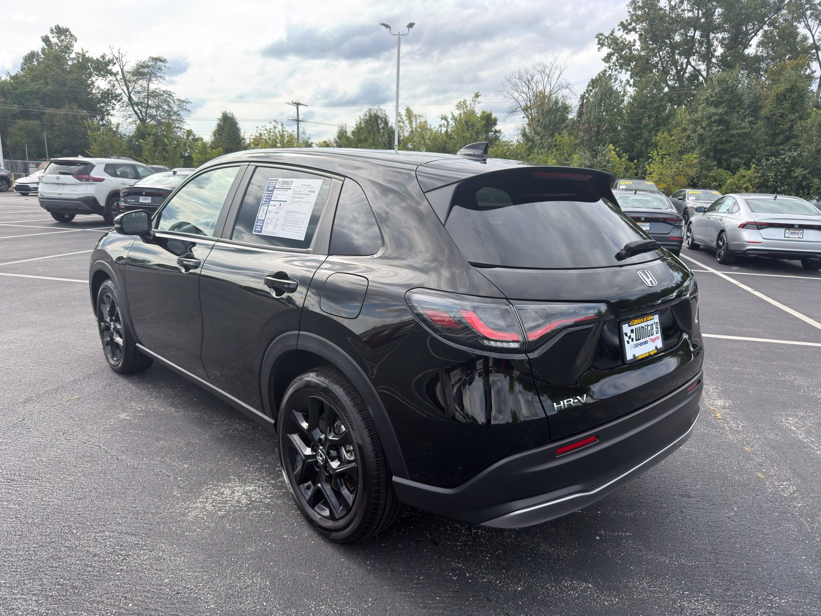 Used 2024 Honda HR-V Sport image 4