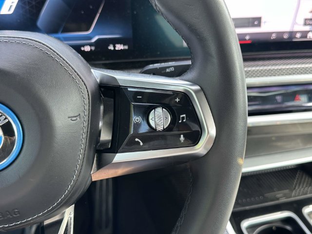 Certified 2023 BMW i7 xDrive60 AWD/4WD image 31