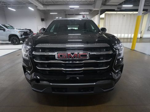 Used 2025 GMC Terrain Elevation w/ Elevation Premium Package AWD/4WD image 11