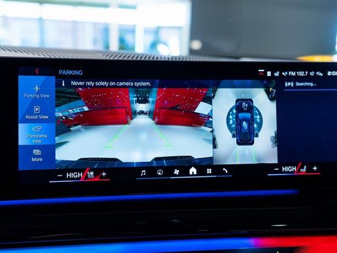 Used 2025 BMW M5 Touring image 28