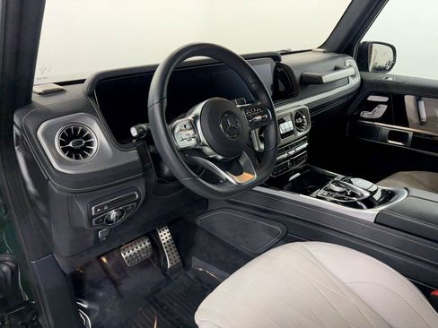 Used 2024 Mercedes-Benz G 550 image 10