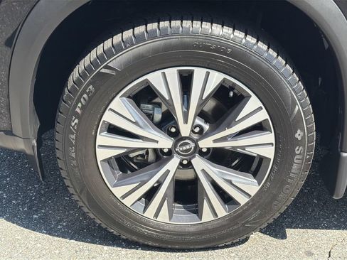 Used 2023 Nissan Rogue SV FWD image 10