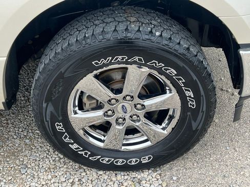 Used 2018 Ford F150 XLT w/ Equipment Group 302A Luxury AWD/4WD image 10