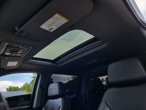 Used 2020 GMC Sierra 1500 Denali w/ Denali Ultimate Package AWD/4WD image 60