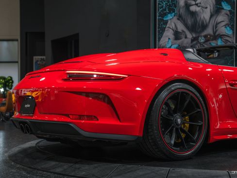 Used 2019 Porsche 911 Speedster RWD image 19