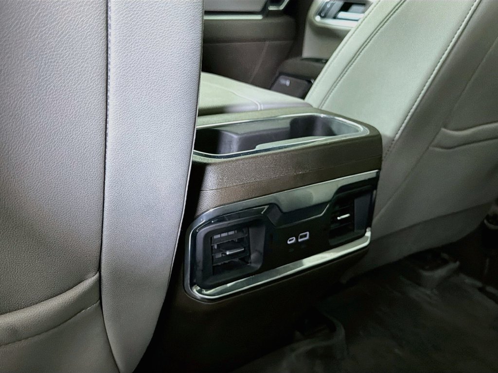 Used 2023 Chevrolet Silverado 1500 LTZ AWD/4WD image 29