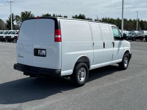 New 2026 Chevrolet Express 2500 w/ Driver Convenience Package image 12