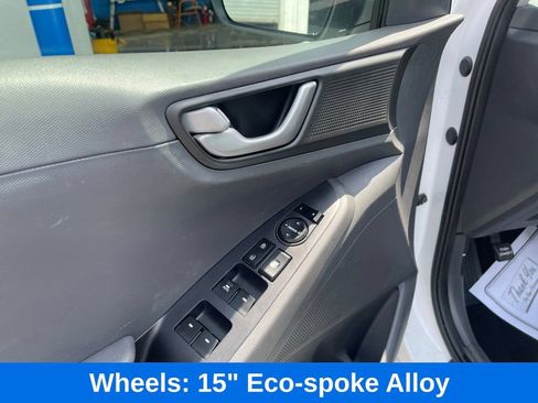 Used 2018 Hyundai Ioniq Blue FWD image 11