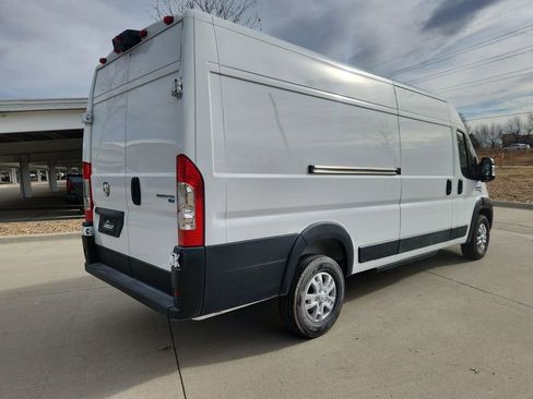 New 2025 RAM ProMaster 3500 w/ Convenience Group image 3
