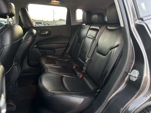 Used 2020 Jeep Compass Limited FWD image 21