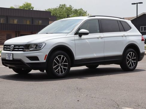 Used 2021 Volkswagen Tiguan SE AWD/4WD image 11