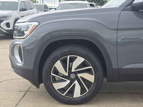 New 2026 Volkswagen Atlas SE FWD image 5