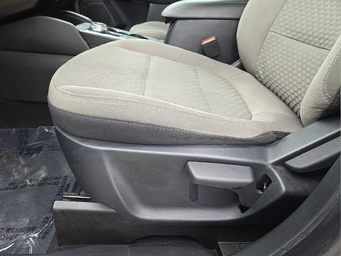 Used 2022 Ford Escape SE w/ Cold Weather Package image 25
