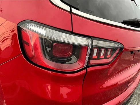 Used 2017 Jeep Compass Latitude w/ Popular Equipment Group image 27