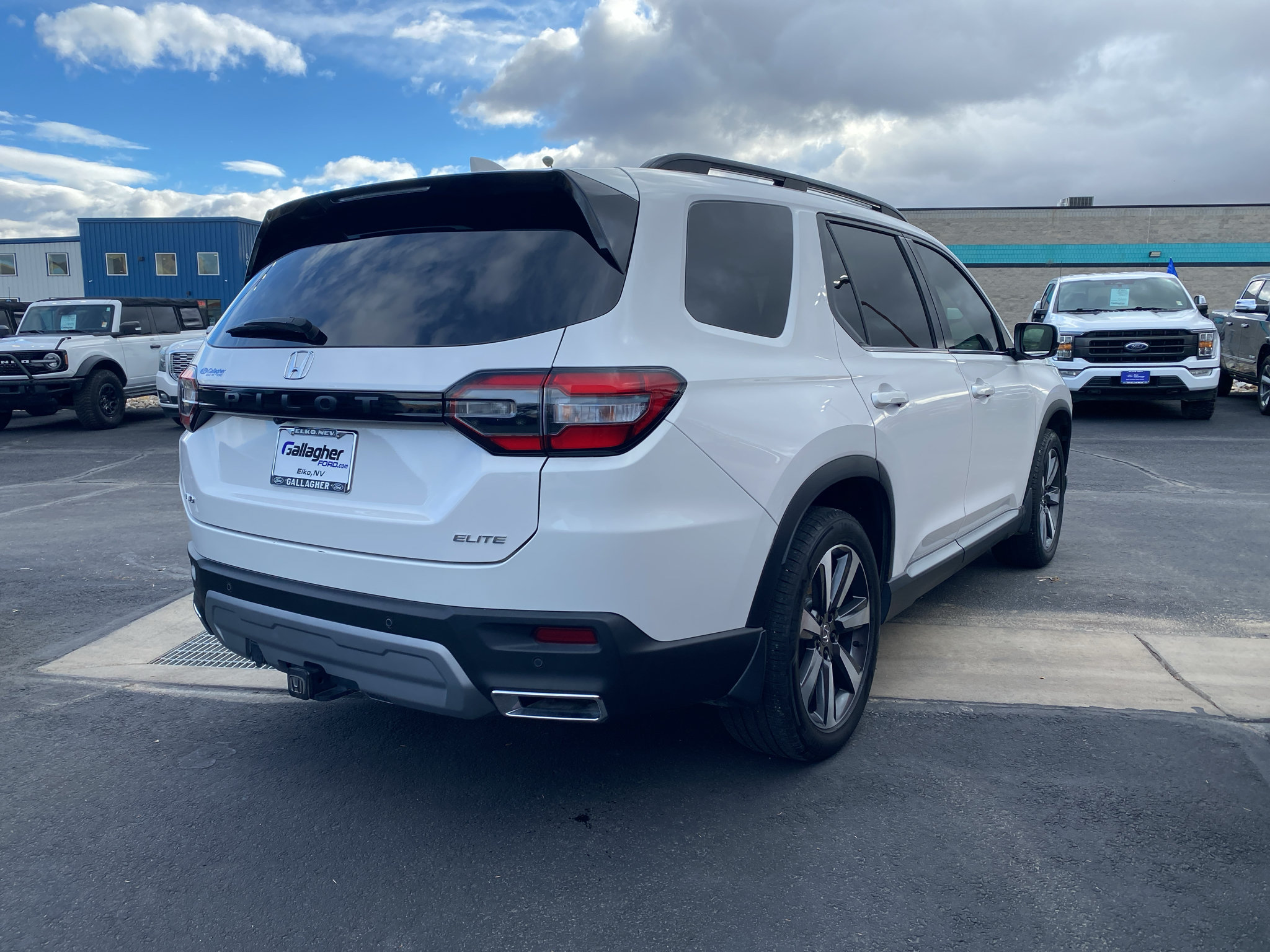 Used 2024 Honda Pilot Elite image 22