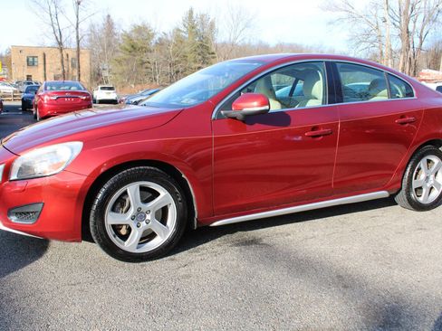 Used 2013 Volvo S60 T5 image 13