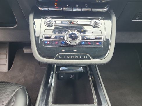 Used 2022 Lincoln Corsair FWD w/ Equipment Group 101A image 31