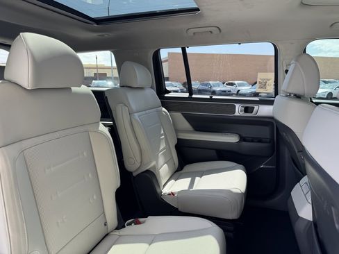 Used 2024 Hyundai Santa Fe Calligraphy image 43