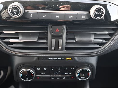 New 2026 Ford Escape Active w/ Cold Weather Package FWD image 18