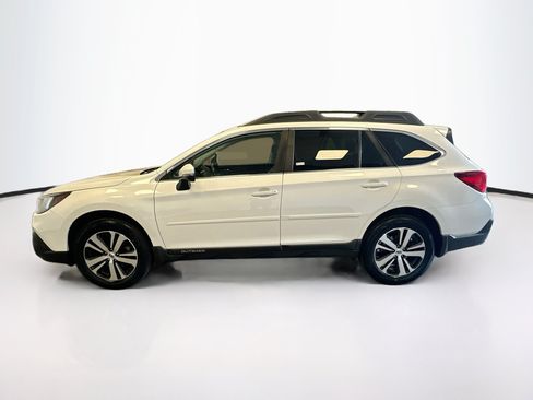 Used 2018 Subaru Outback 2.5i Limited AWD/4WD image 4