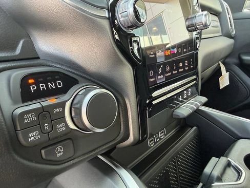 New 2026 RAM 1500 Big Horn AWD/4WD image 20