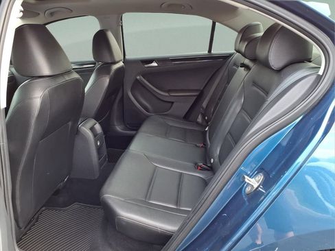 Used 2016 Volkswagen Jetta SEL FWD image 13