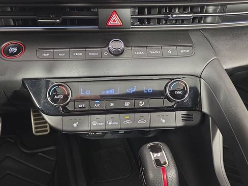 Certified 2025 Hyundai Elantra N Line FWD image 26