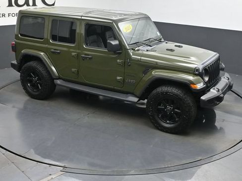 Used 2021 Jeep Wrangler Unlimited Sahara w/ Uconnect 4C Nav & Sound Group AWD/4WD image 38