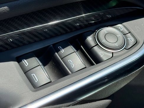 Used 2024 Cadillac XT4 Sport FWD image 18