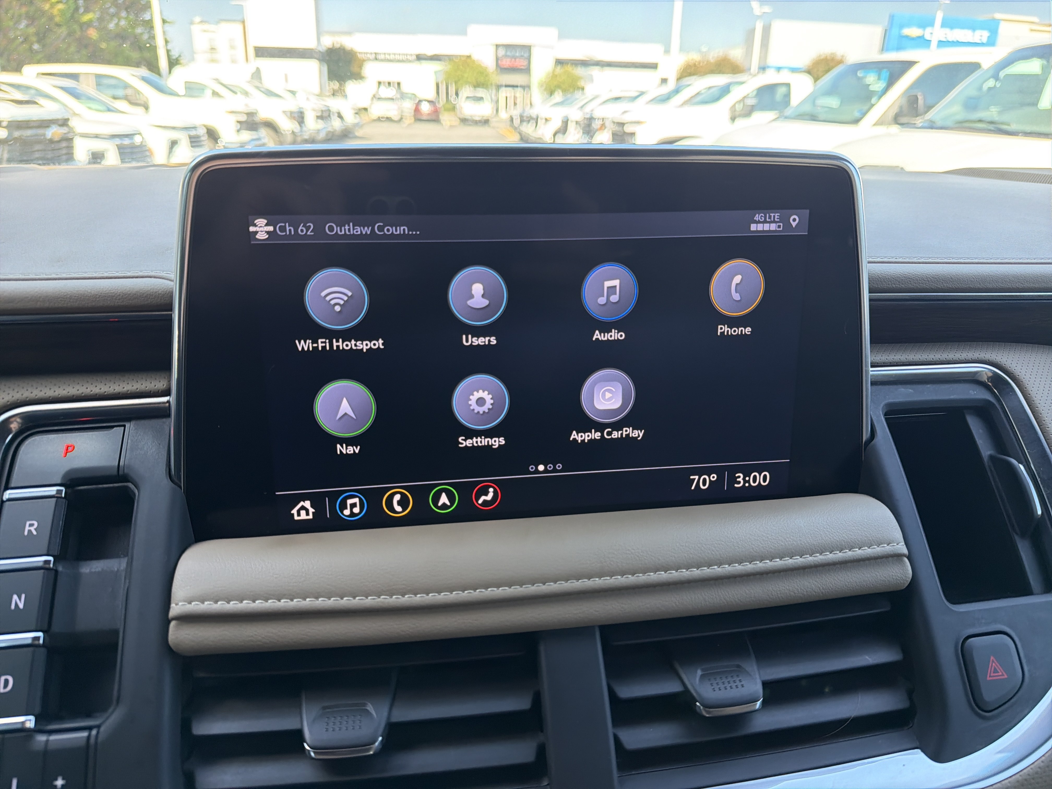 Used 2021 Chevrolet Suburban Premier AWD/4WD image 23