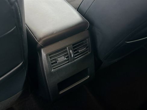 Used 2025 Mitsubishi Outlander SE AWD/4WD image 28