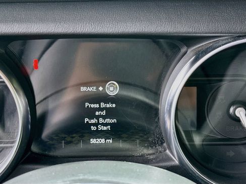 Used 2022 Jeep Wrangler Unlimited Sahara AWD/4WD image 13