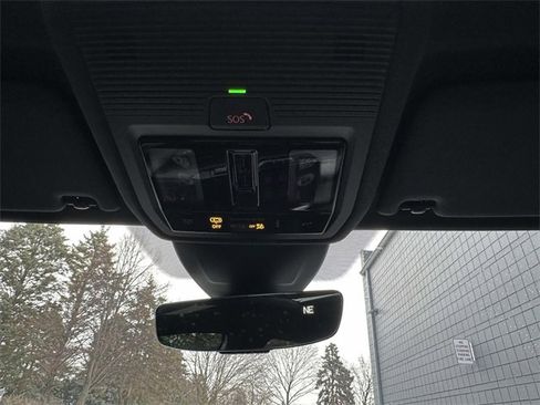 Used 2022 Volkswagen GTI Autobahn image 34