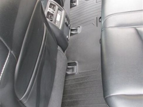 Used 2015 Nissan Pathfinder SL w/ SL Premium Package AWD/4WD image 16