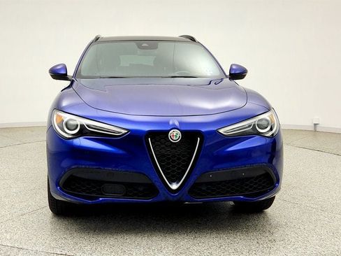 Used 2022 Alfa Romeo Stelvio Ti AWD/4WD image 2