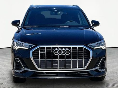 Used 2023 Audi Q3 2.0T Premium w/ Convenience Package AWD/4WD image 3