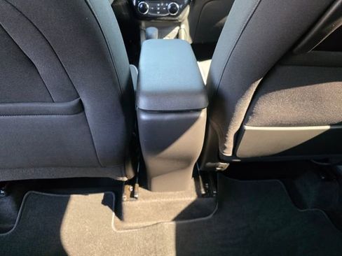 Used 2024 Chevrolet TrailBlazer LT w/ Driver Confidence Package FWD image 19