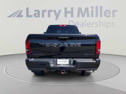 Used 2026 RAM 3500 Big Horn AWD/4WD image 4