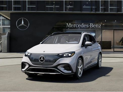 New 2026 Mercedes-Benz EQE 320 4MATIC SUV image 39