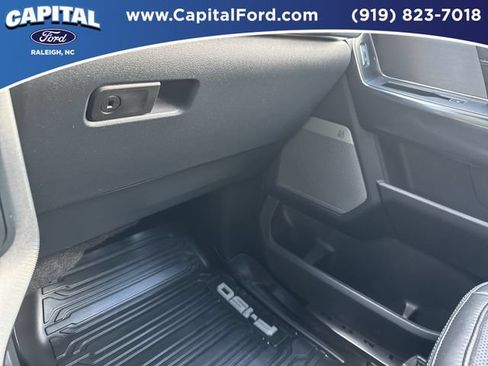 Certified 2025 Ford F150 Platinum w/ FX4 Off-Road Package AWD/4WD image 27