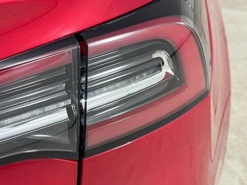 Used 2022 Tesla Model 3 Long Range AWD/4WD image 34