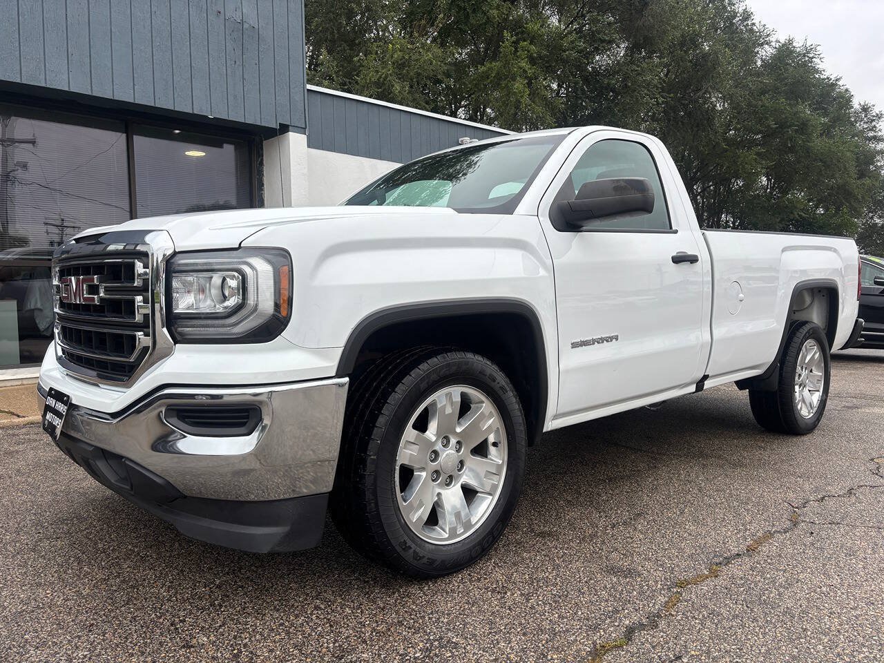 Used 2018 GMC Sierra 1500 2WD Regular Cab image 2