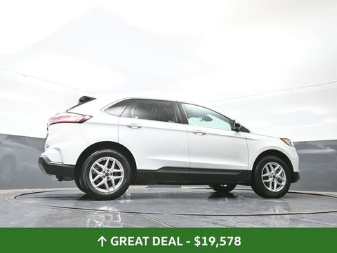 Used 2023 Ford Edge SEL image 52