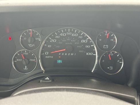 Used 2024 GMC Savana 2500 w/ Driver Convenience Package image 21